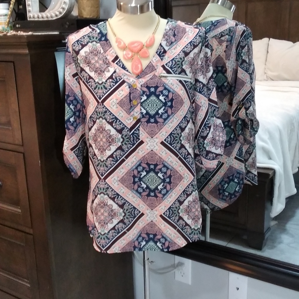 Justify women's shirt top medium